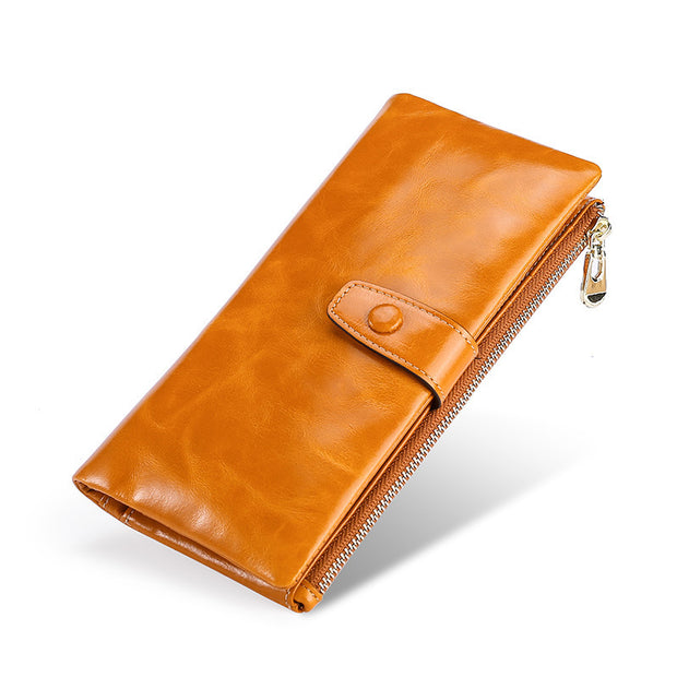 A Leather Oil Wax Wallet